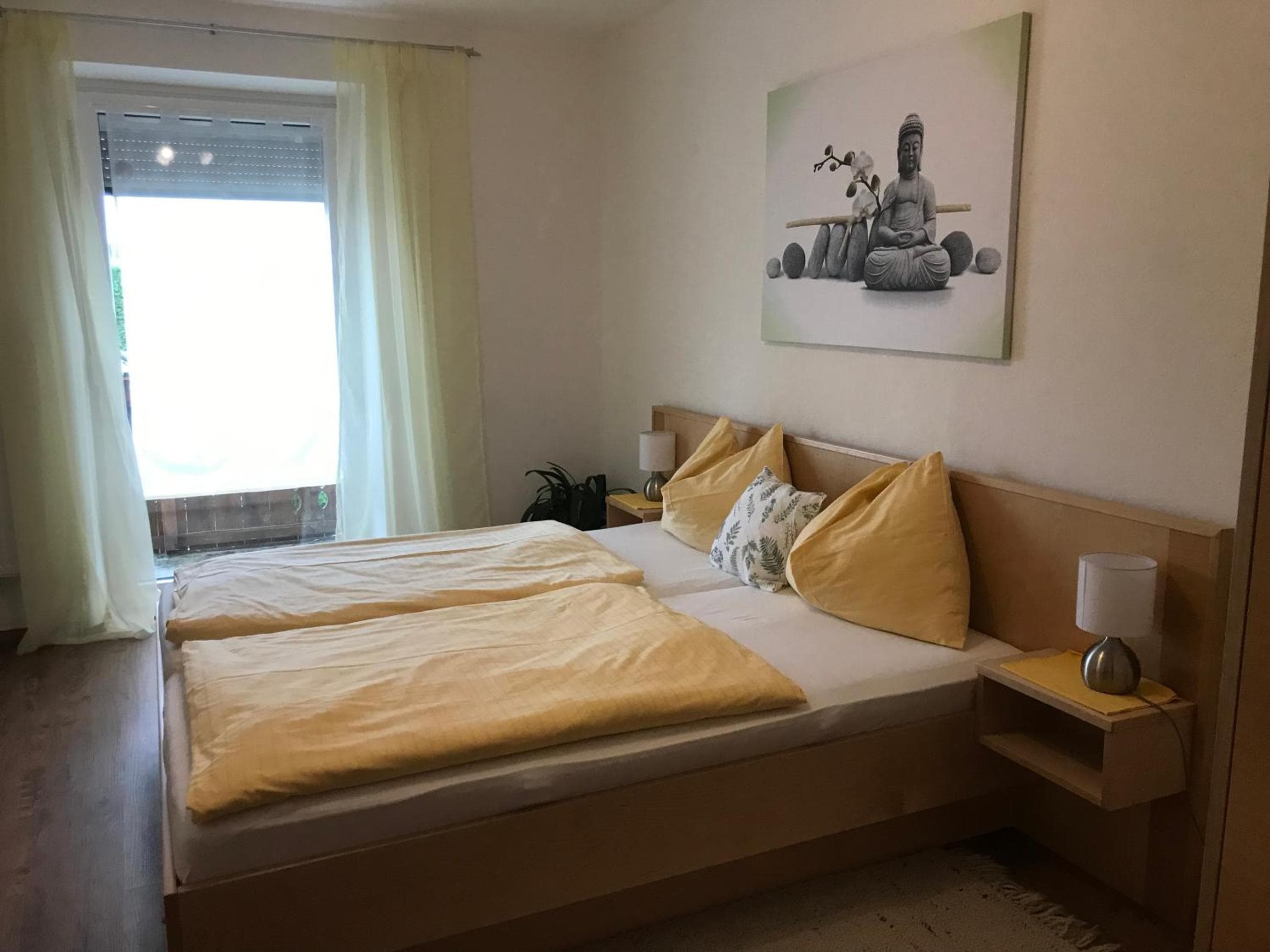Doppelzimmer mit Balkon